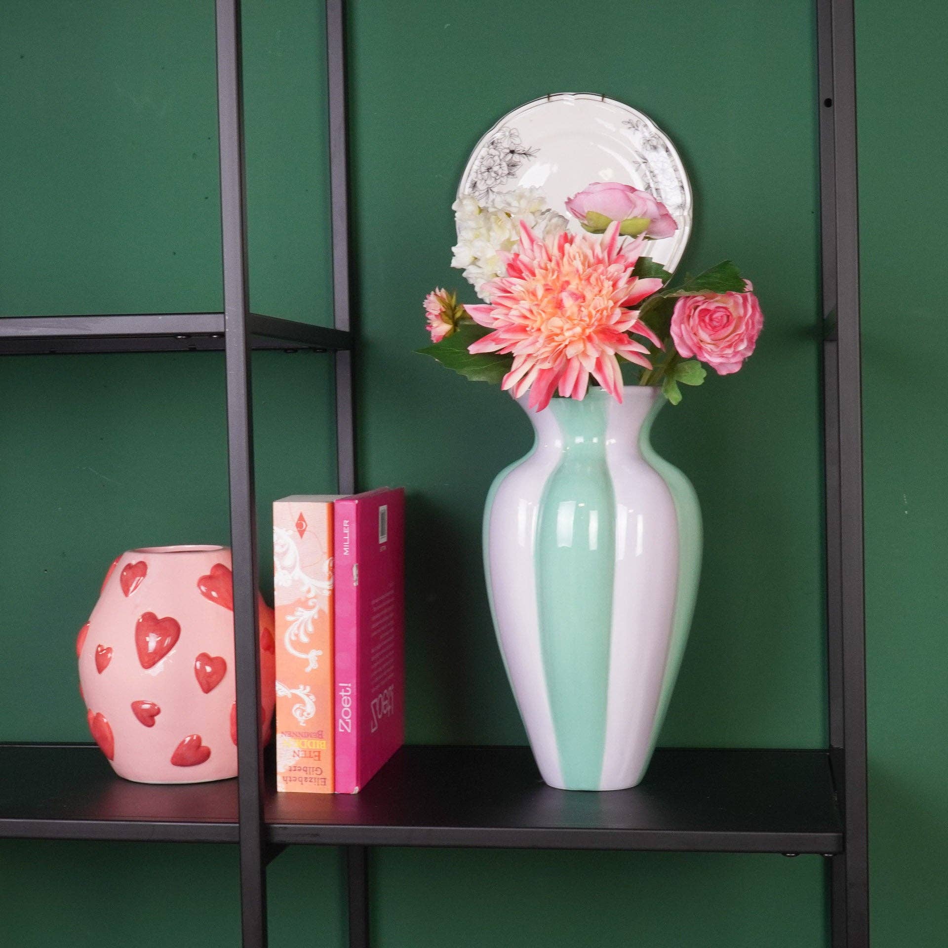 Housevitamin bv - Wholesale Vase - Flower Vase- Pleated Vase-Ceramic- Lilac/ Green- 16,5x16,5x29,5 cm3