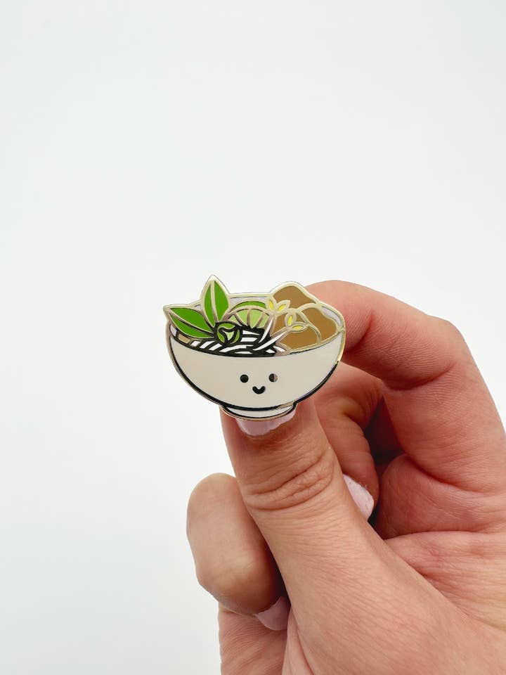 Pho Noodle Emaljstift (med solbrun skål) för wholesale av Tickle Me Lavender