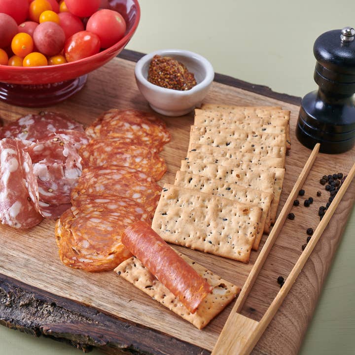 Partners Crackers - Wholesale Crackers - Everything & More Hors d'Oeuvre Crackers1