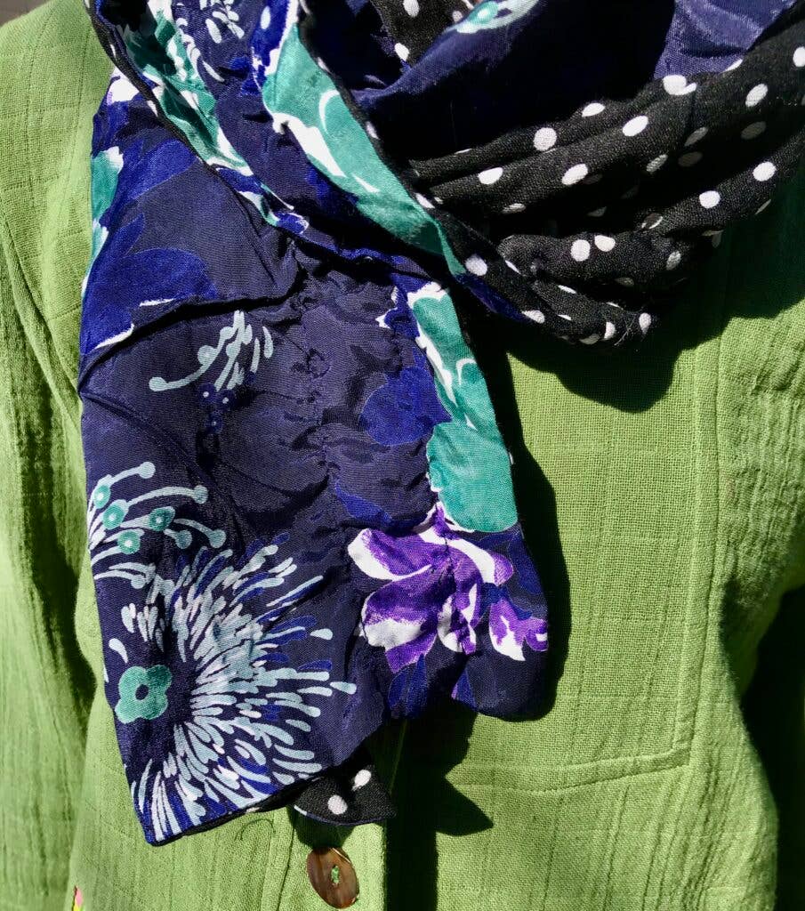 Chan Chan Scarf Dots for wholesale on Faire1