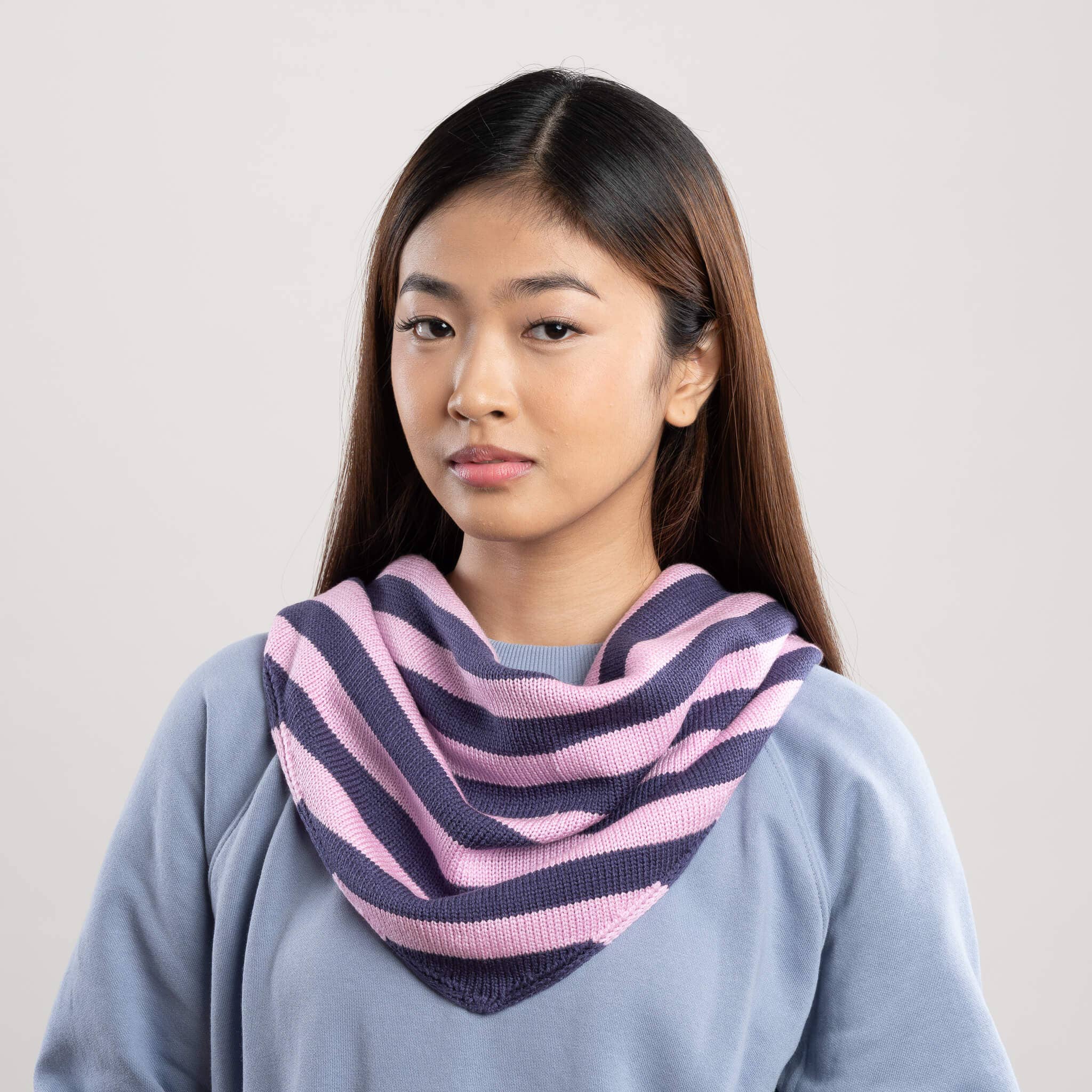VERLOOP | knits - Wholesale Scarf - Women's - Simple Stripe Triangle Scarf18