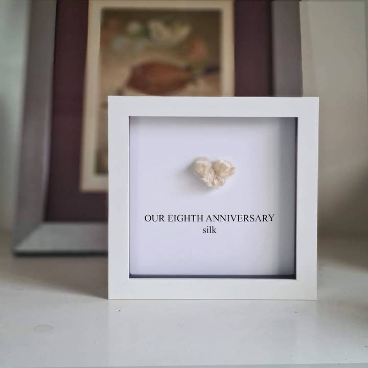 Afewhometruths - Venta al por mayor Artículo decorativo de mesa - Regalo hecho a mano con corazón de seda del octavo aniversario