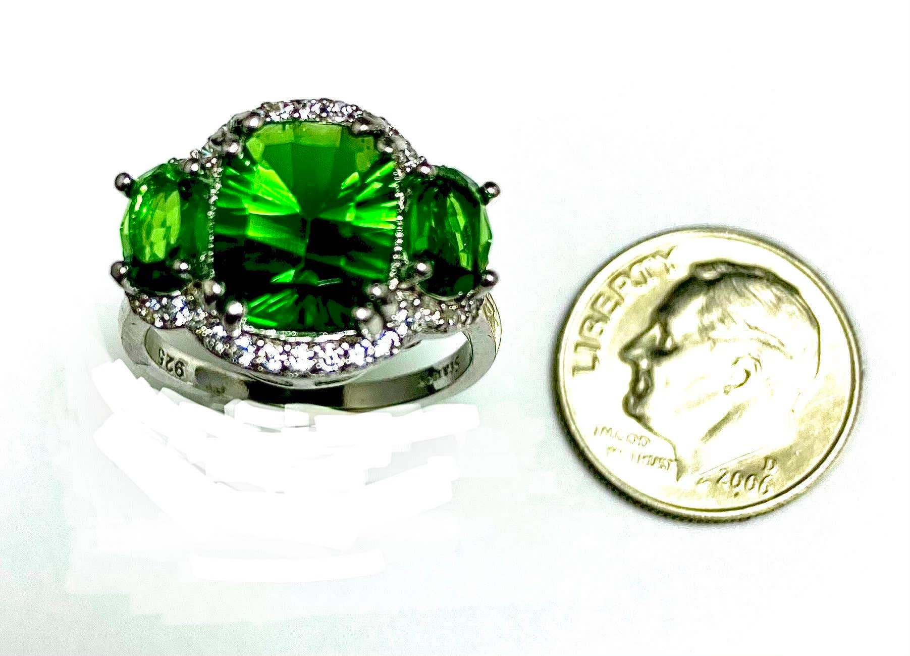 Twan Kee Jewelry – wholesale Cocktail/statement ring – Victorian-Style Green Helenite Halo Sterling Silver Ring2