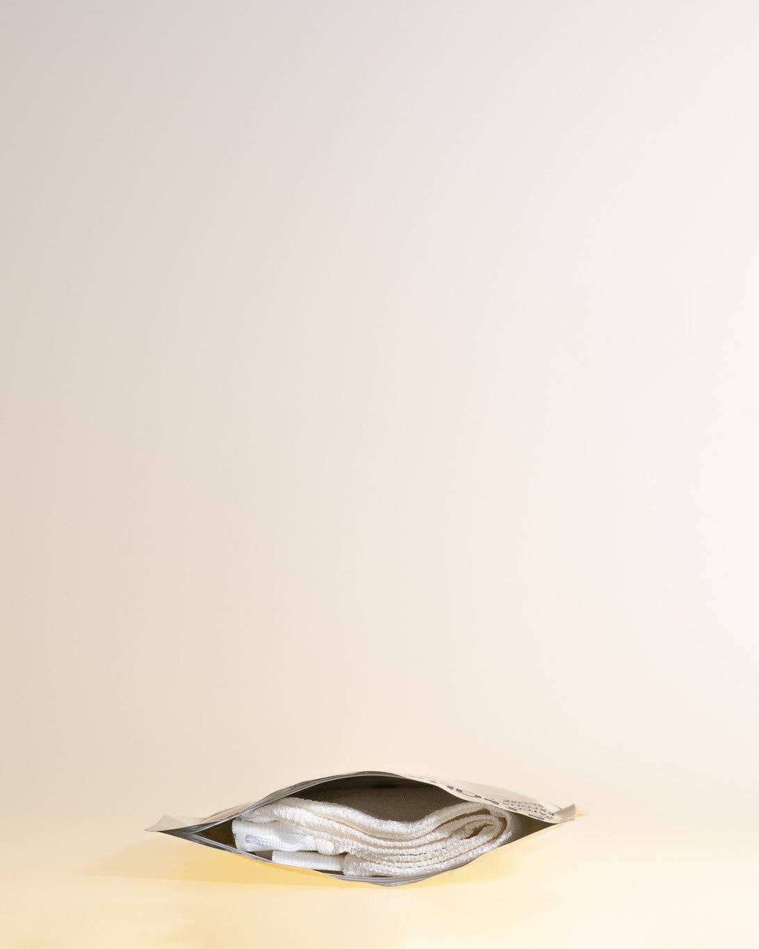 wakse - Wholesale Exfoliating Gloves/Mitts - wakse Reusable Exfoliating Gloves for Smooth Skin (2-pack)4