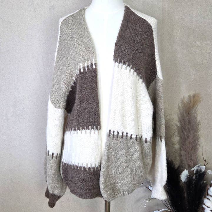 Cardigã aberto descontraído com design patchwork (M) por atacado de Tempest Designs