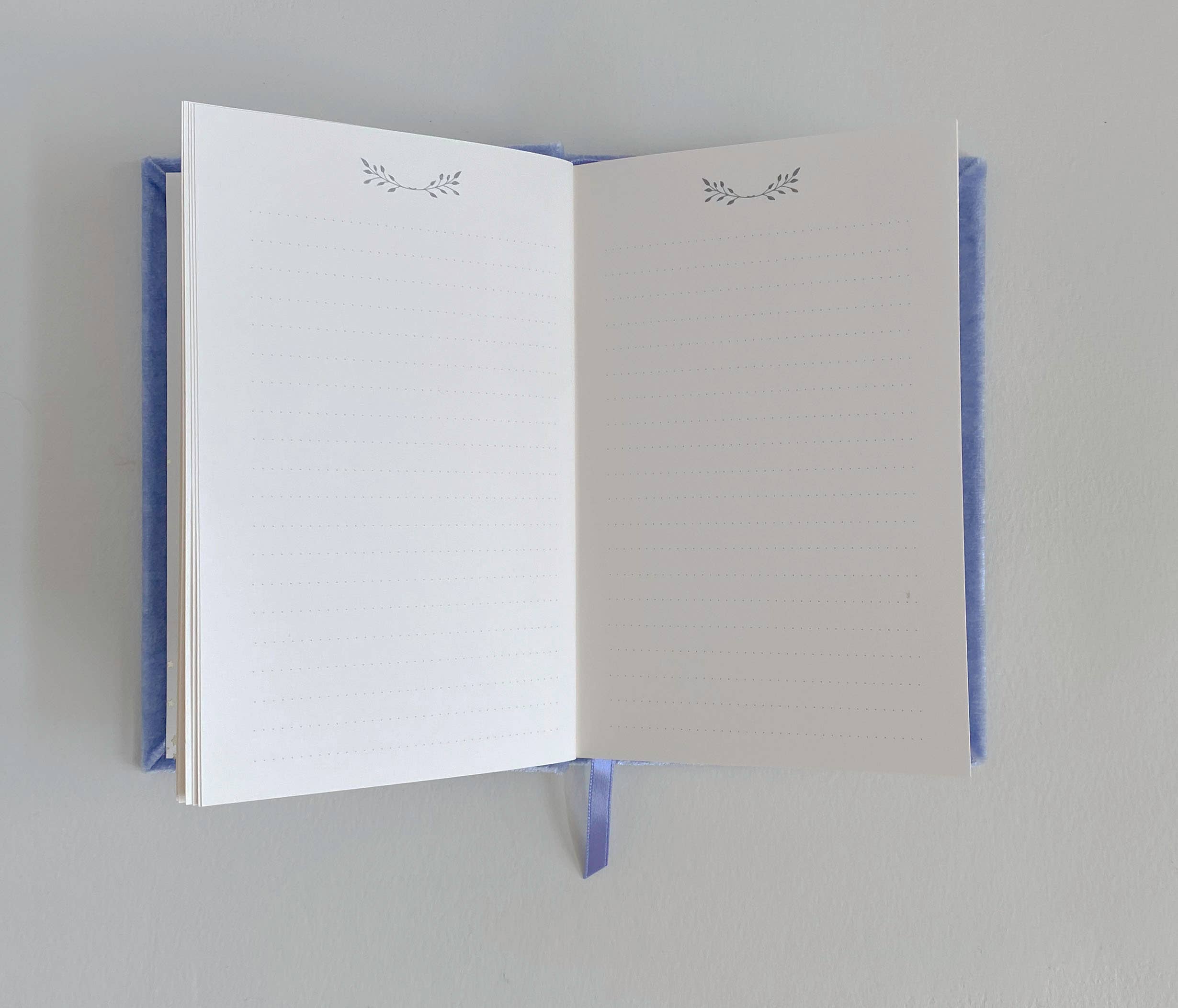 The First Snow - Vente Journal intime - Livre de vœux de mariage en velours de soie - Couleurs assorties6