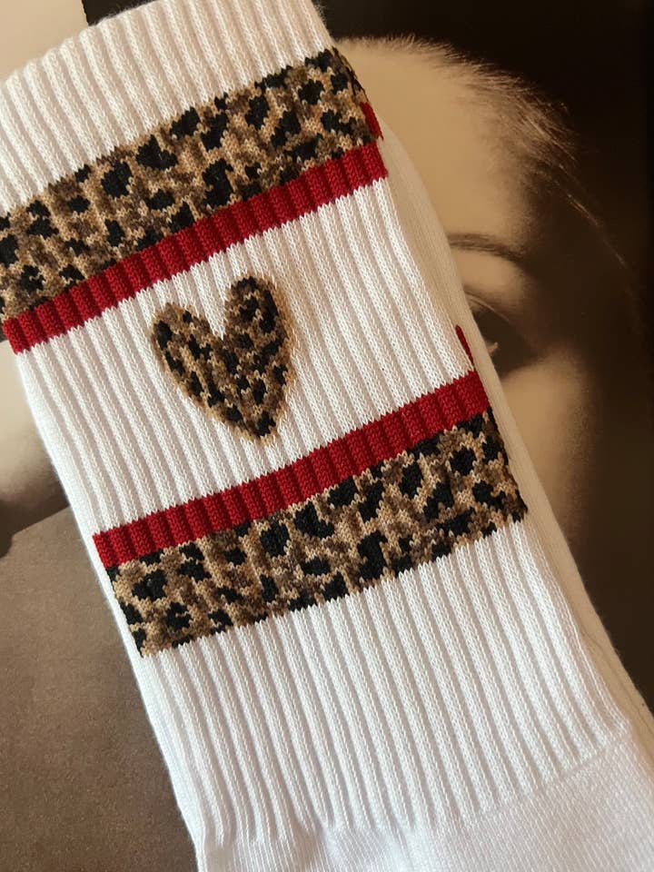 LEO Heart | bianco per la vendita all'ingrosso da parte di LOONES