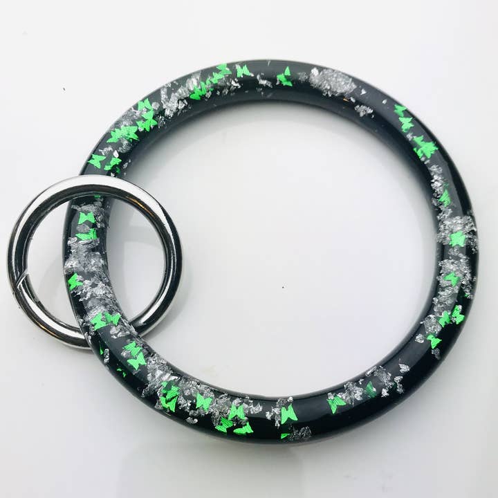 Bracelet jonc porte-clés vert/noir uniquement pour la vente par Shop Drip Express