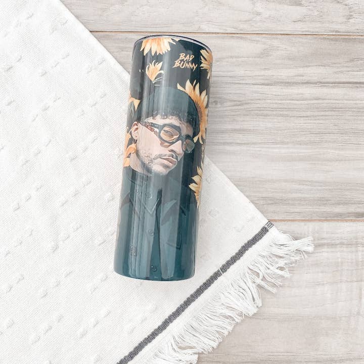 Bicchiere Bad Bunny per la vendita all'ingrosso da parte di Soy Senorita