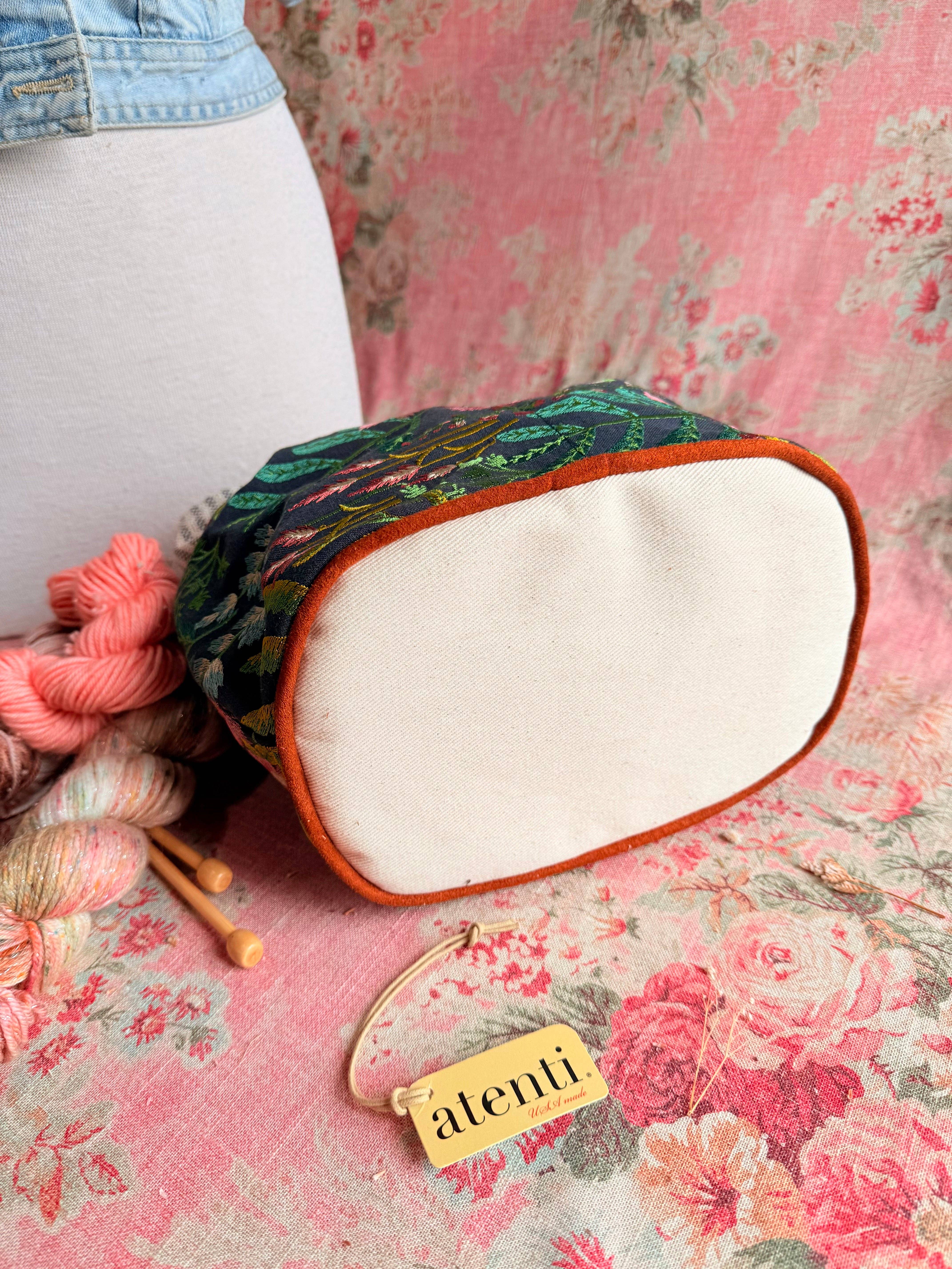 Atenti – wholesale Material för stickning/virkning – Äng Hög Caddy8