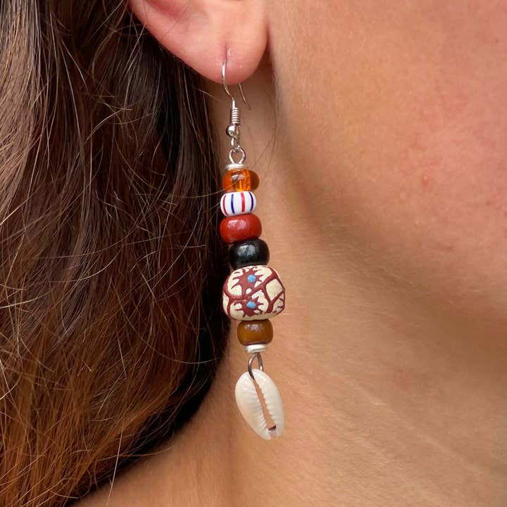 Global Crafts - Wholesale Dangle earrings - Shell and Maasai Bead Earrings, Earth Tones1