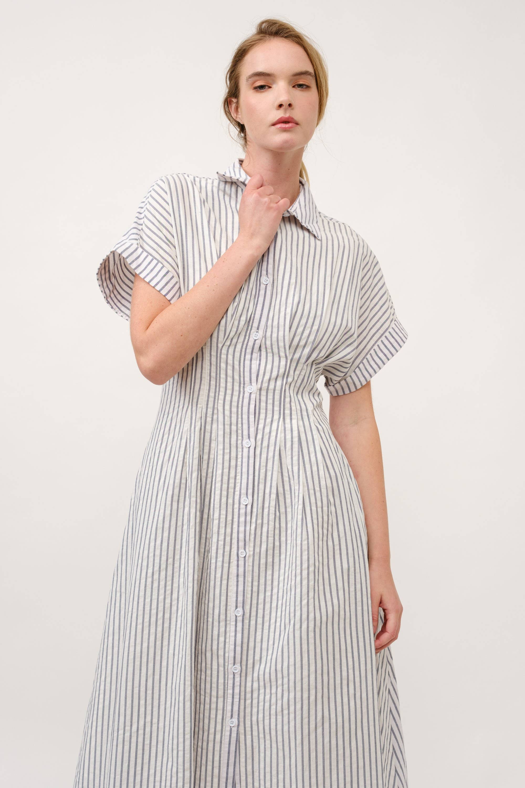 AIBLEE - Vendita all'ingrosso Vestito - Donna - Abito Midi a Righe con Colletto e Bottoni - TAPUE5