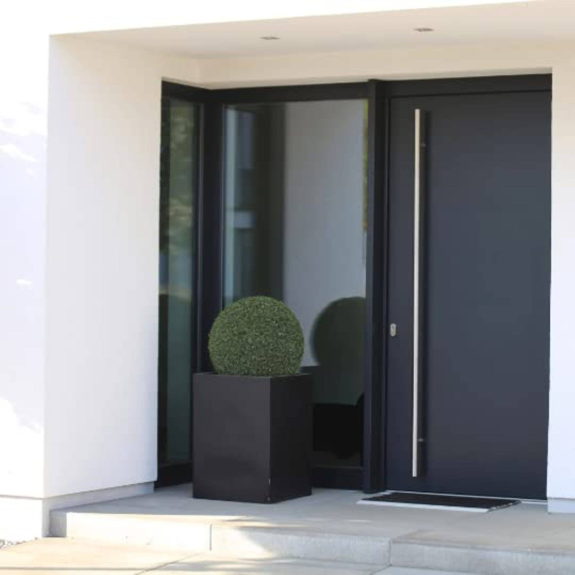 Larksilk - Wholesale Artificial Plant - Chic 31" Boxwood Ball Topiary - Uv-Resistant Artificial Plan3