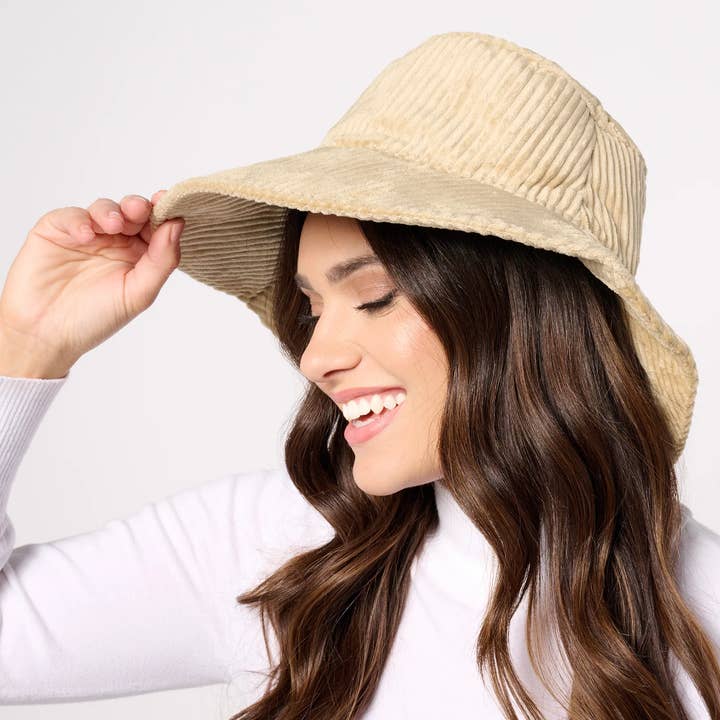 Bonnet en velours côtelé Montana pour la vente par Sprigs