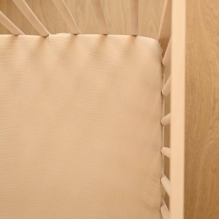 Crepe standard crib sheet - Latte for wholesale by Minika