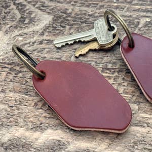 GROZON 100PCS Custom Bulk Keychain Personalized Motel Keychain Hotel Key  Tag Vintage Key Chain Promotional Items with Your Logo/Text/Picture at   Men's Clothing store