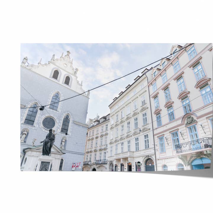 Franziskanerplatz Wien | Konstfotografi Print för wholesale av Natasha Riha Photography