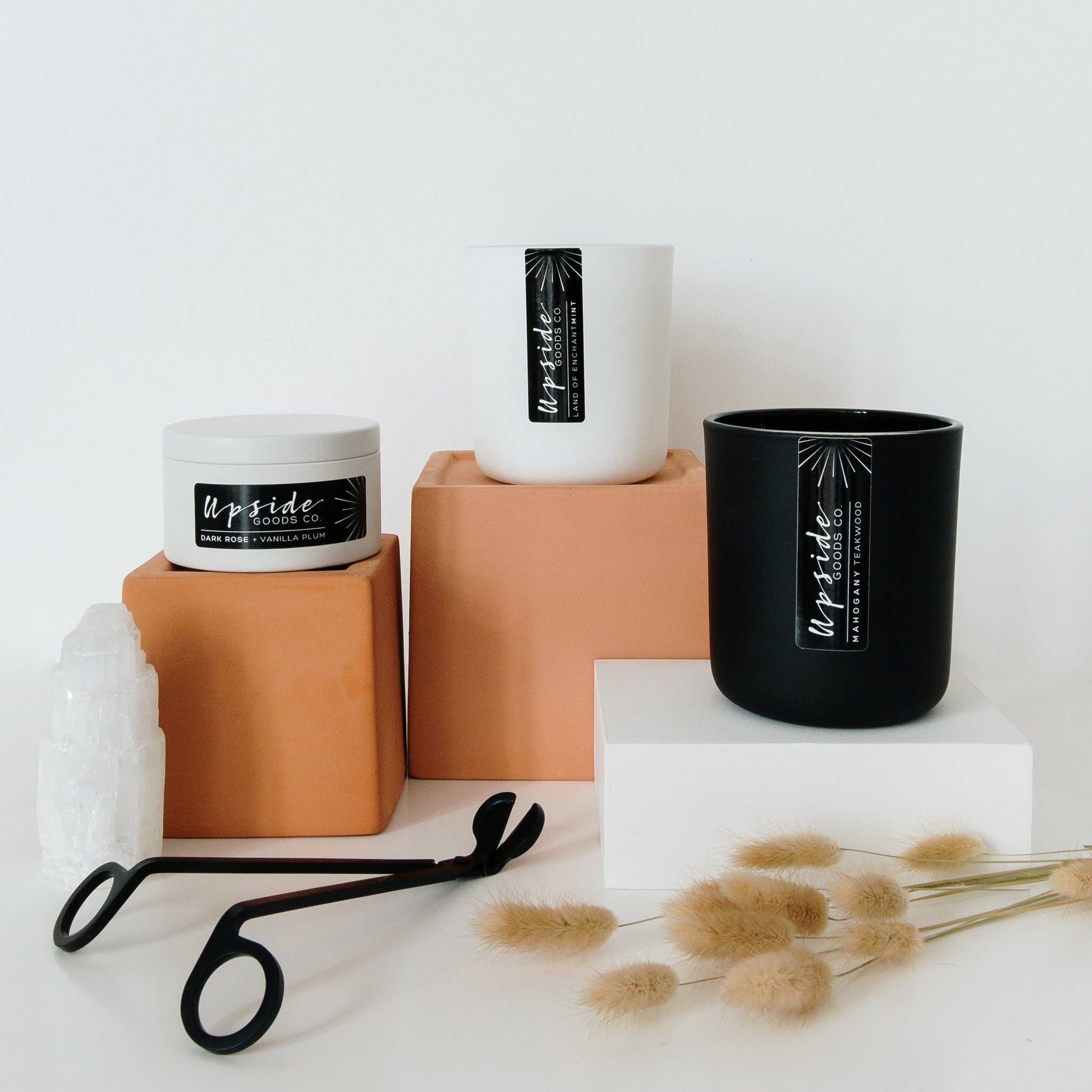 Upside Goods Co - Vente Bougie en bocal - Bougie à la menthe poivrée et à l'eucalyptus | Land of Enchantmint5