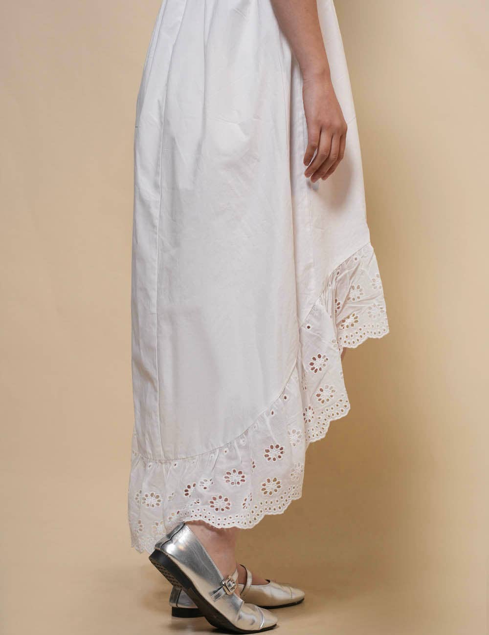 Blanc Robe Midi Épaules Dénudées à Œillets Floraux pour Femmes SKD50298 en vente sur Faire5