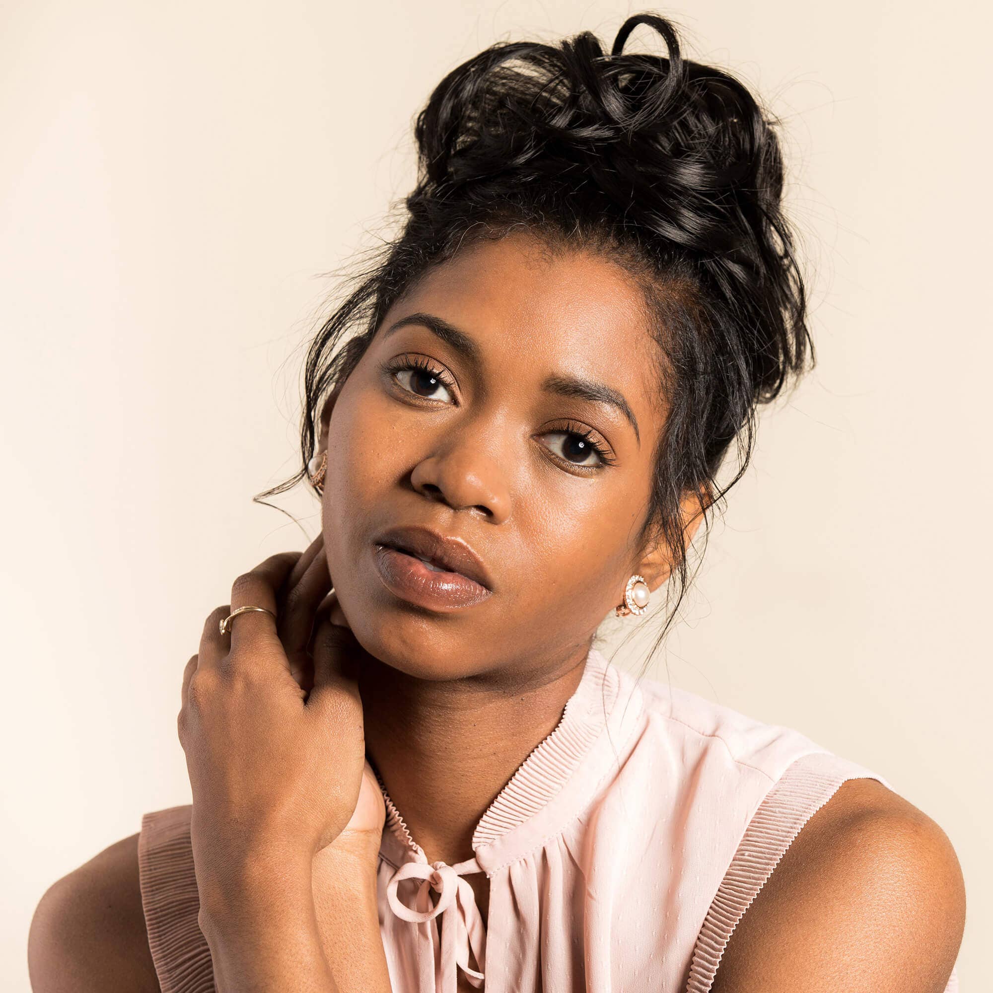 Madison Braids - Wholesale Haarelastiekje - Dames - Madison Braids paardenstaarthouder voor dames met top knoop23