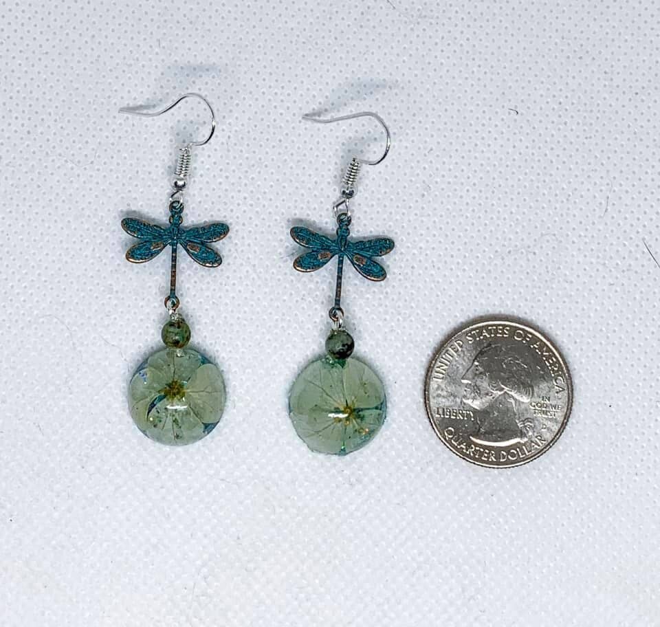 Vivian Treasury - Wholesale Dangle Earrings - Real Hydrangea Dragonfly Earrings3