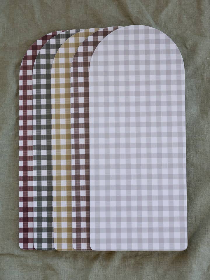 Rutan Serving Board for wholesale by STOREFACTORY