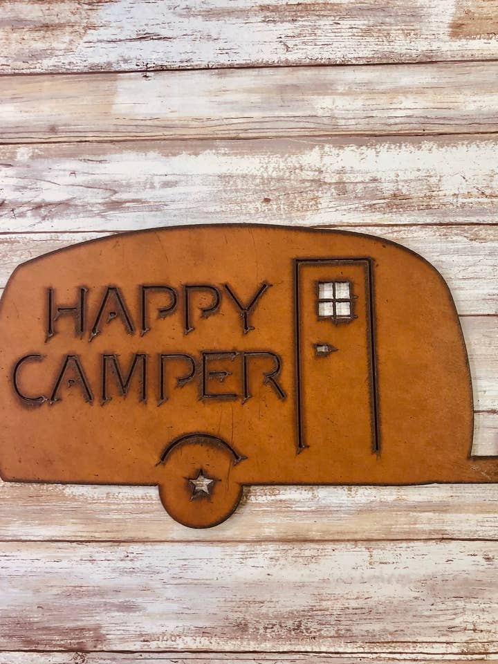 Imagen de remolque de caravana con cartel de Happy Camper para venta al por mayor de Universal Ironworks USA