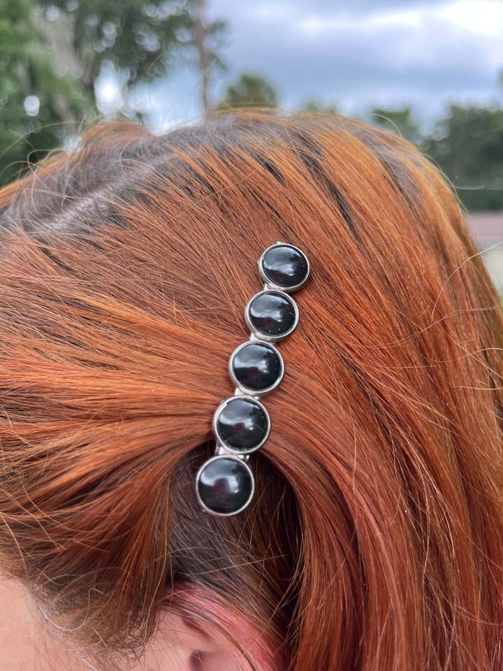 Solid sort hårspænde for engroshandel hos The Imprint Duo