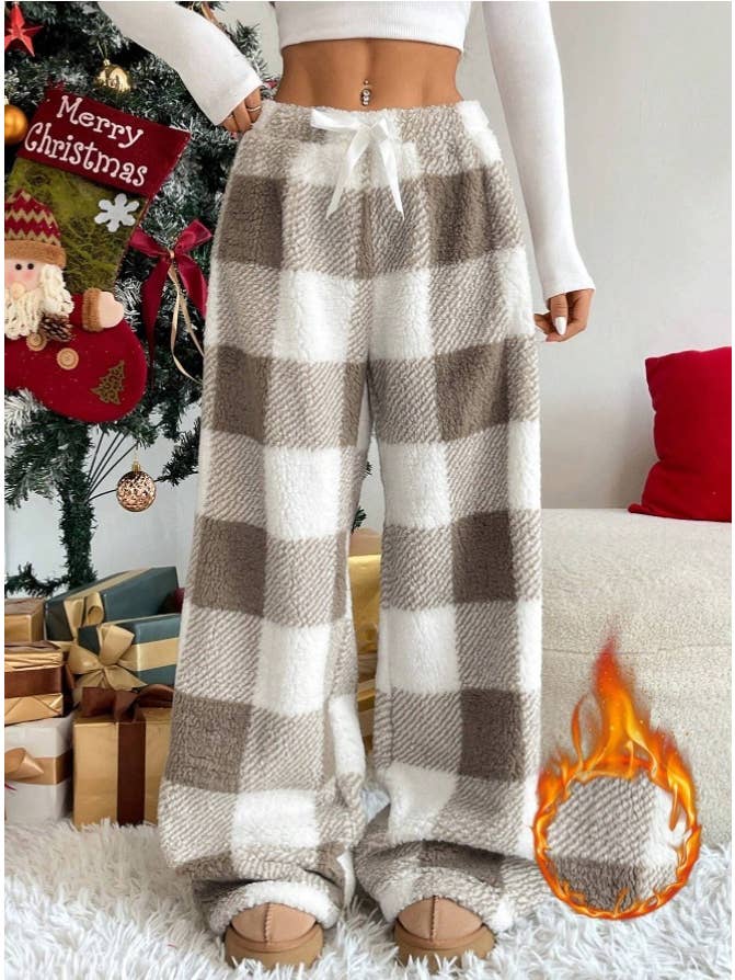 HIDDENBRAND - Wholesale Pants - Women's - Flannel Plaid Print Fleece Lounge Pants1