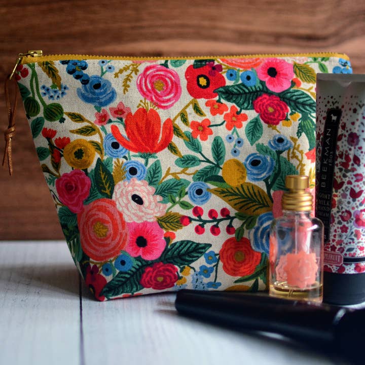 Bamboo Hill - Wholesale Makeup/Cosmetic Bag - Zippered Pouch in Rifle Paper Co Canvas fabric0