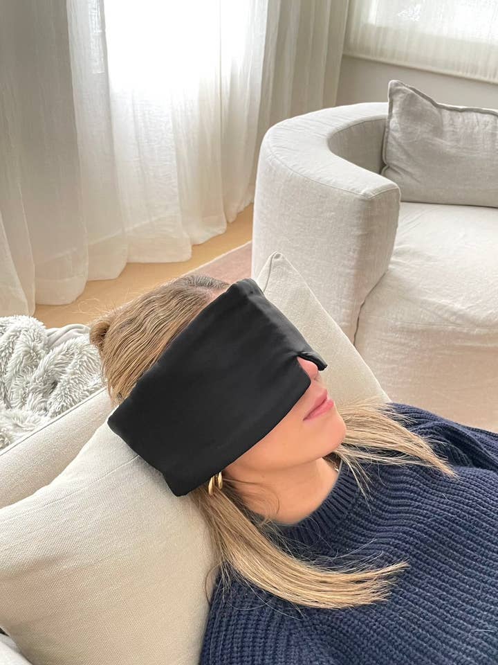 COUSSIN POUR MASQUE POUR LES YEUX NOIR pour la vente par Silk Magnolia