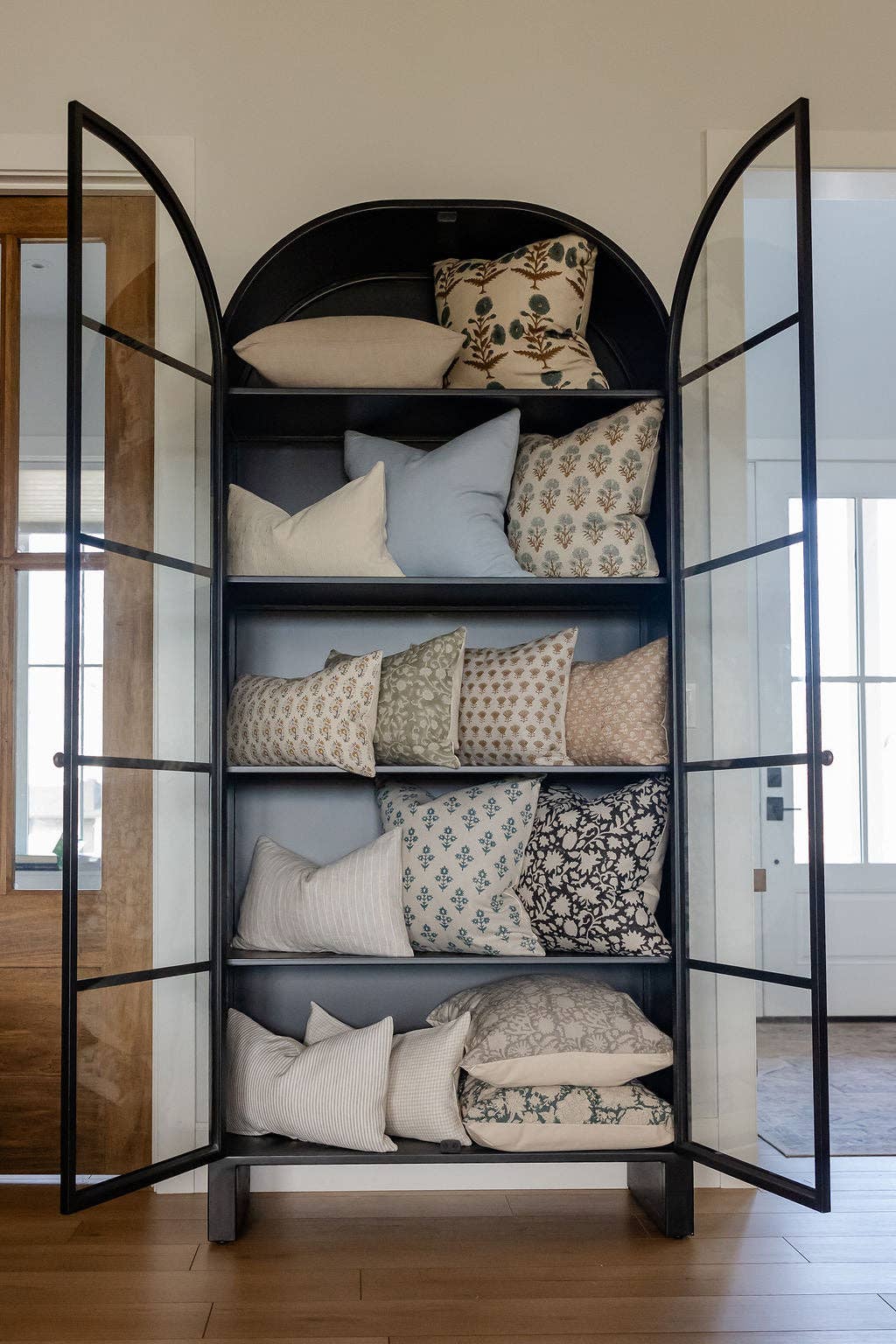 Mary & Jayne Pillow Co – wholesale Throw pillow cover – Mason5