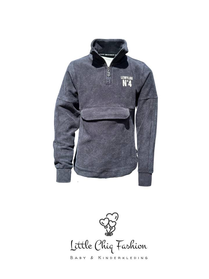 LewyLou NO4-tröja svart med logga för wholesale av Little Chiq