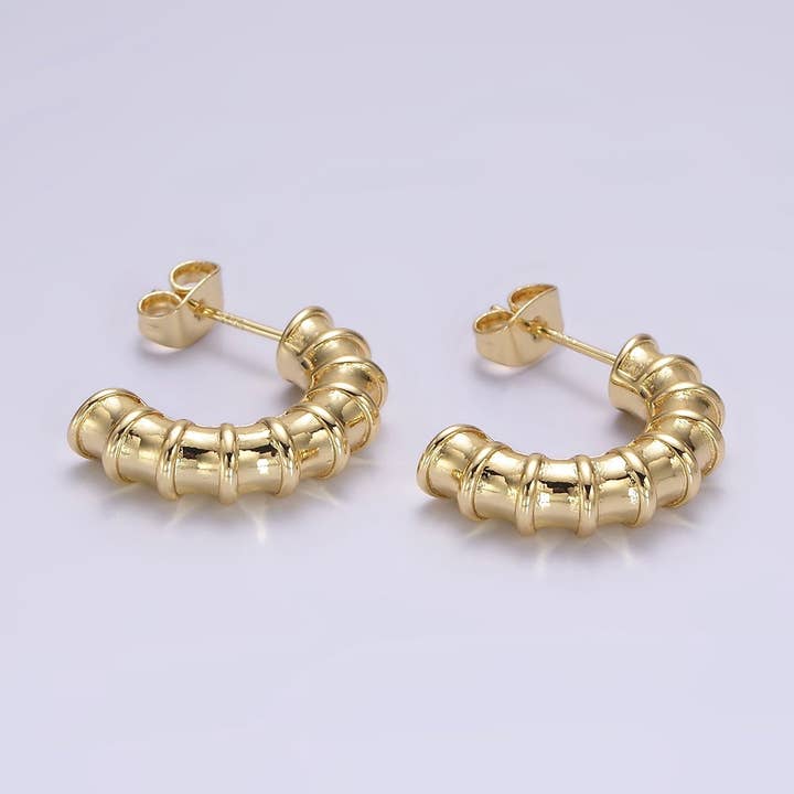 Aros tipo argolla en forma de C minimalistas de 20 mm con múltiples líneas y chapados en oro de 14 quilates | AE172 para venta al por mayor de Aim Eternal