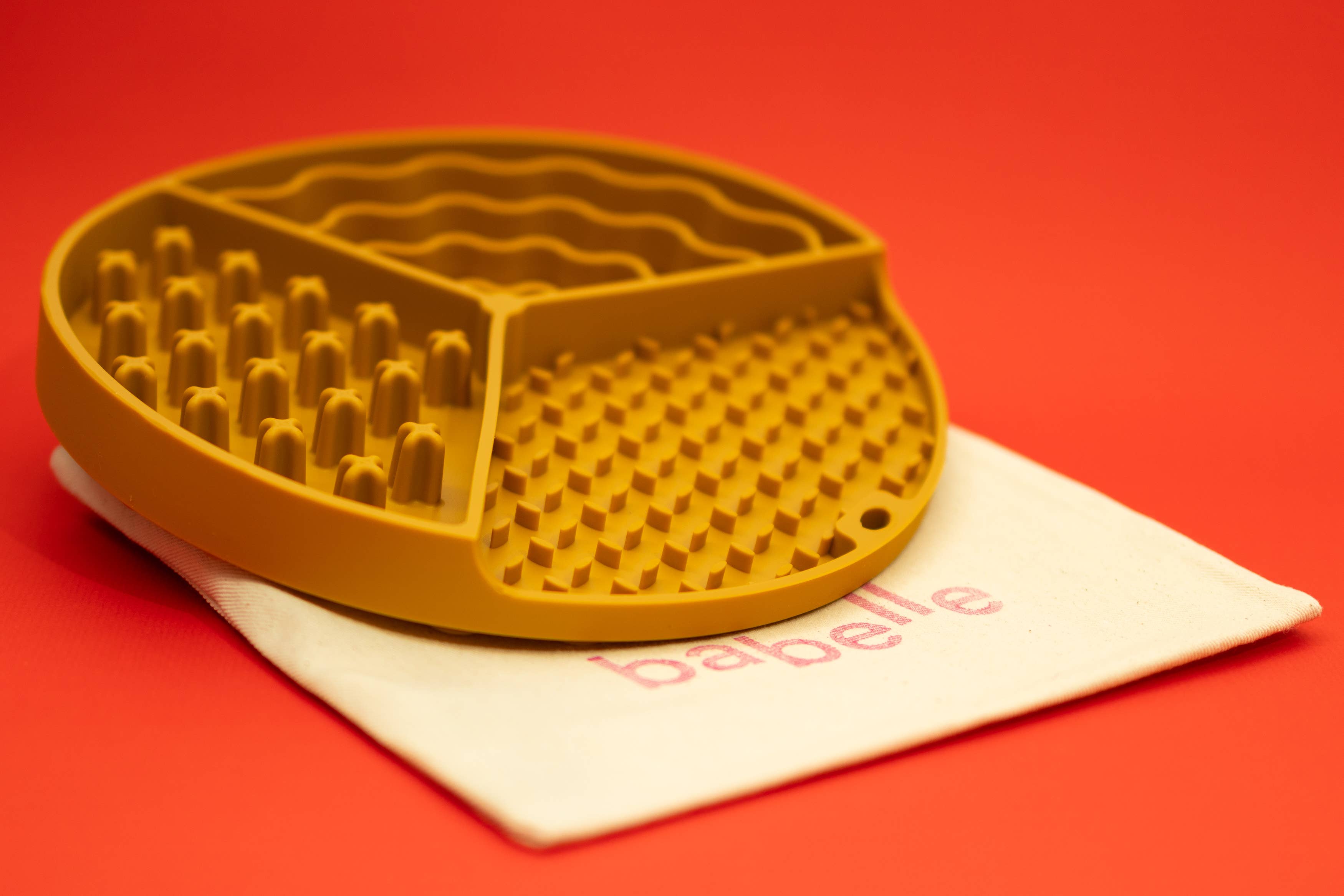 Babelle For Dogs - Wholesale Pet Food Mat - Dog - The Adventure Lickmat - Mustard 1