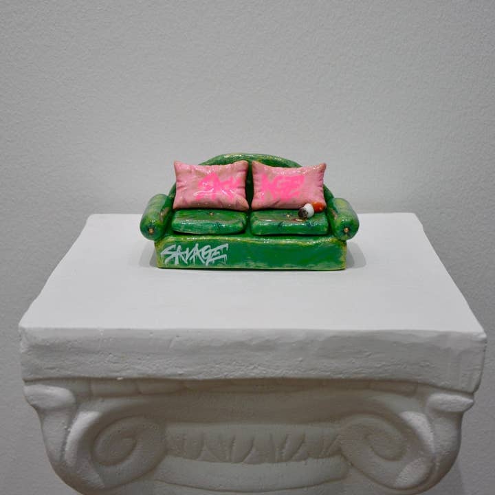House of Savage - Wholesale Sculpture - SAVAGE GRAFFITI COUCH7