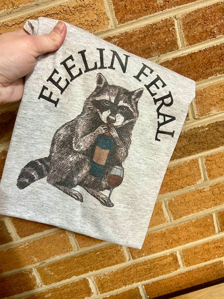 Camiseta gráfica de mapache salvaje para venta al por mayor de SGB Wholesale