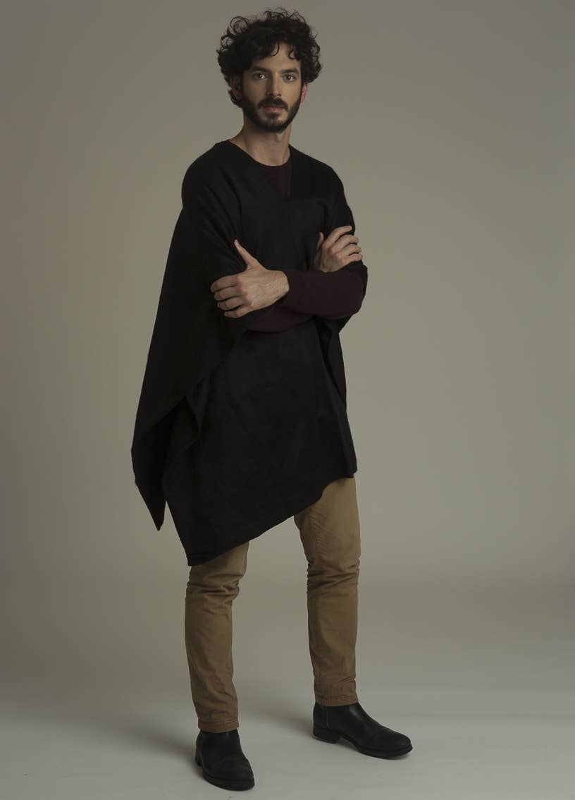 AWANA - Wholesale Poncho - Unisex - V Neck Poncho2