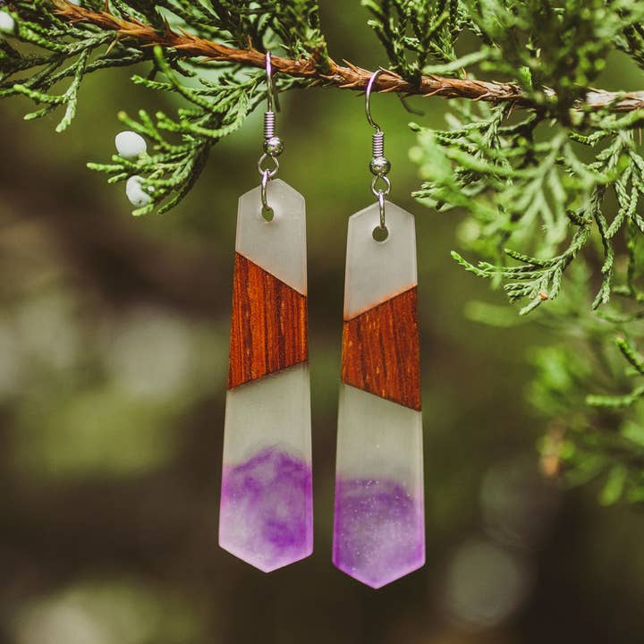 Brincos chuva roxa por atacado de Wooden Element