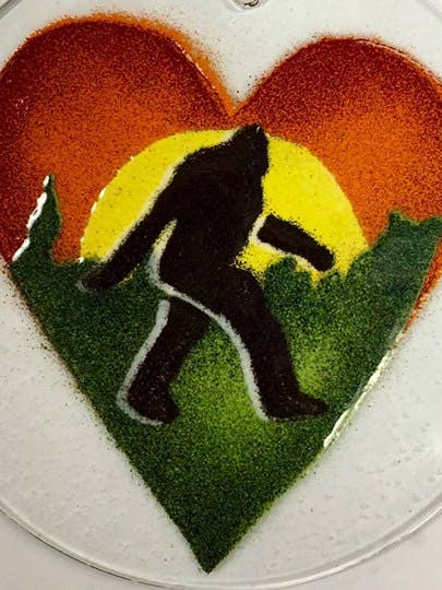 Attrape-soleil/décoration en forme de cœur Big Foot pour la vente par Folio Art Glass