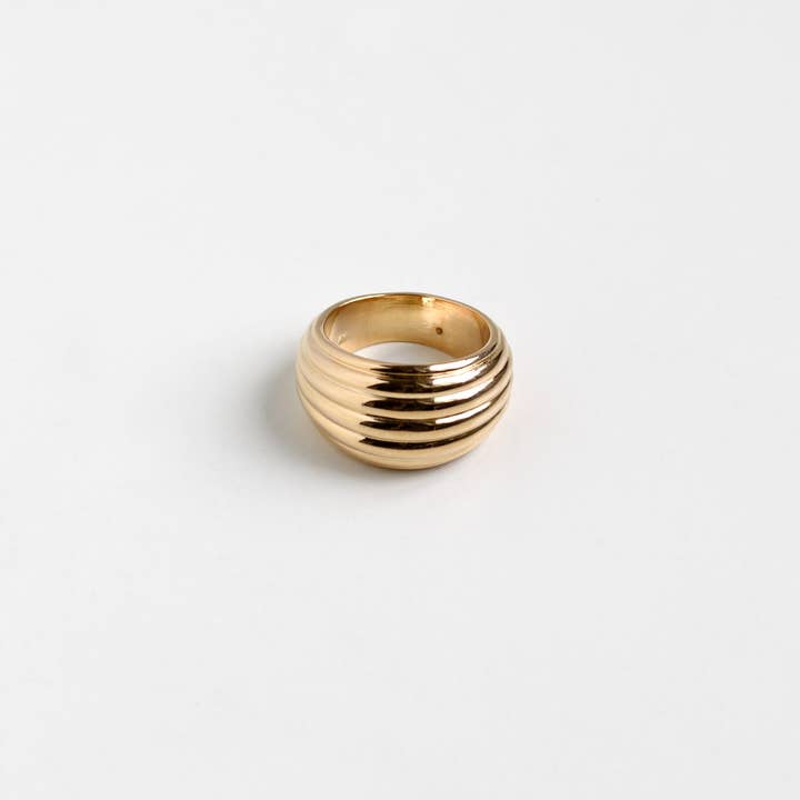 Ring - OTILLGÄNGLIG för wholesale av Huguette Paris