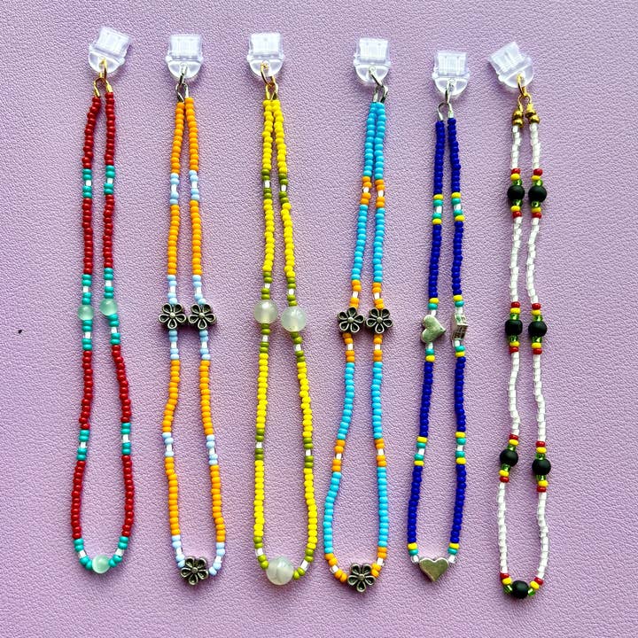 USB-c bedeltjes voor wholesale door Megan Ceron Designs