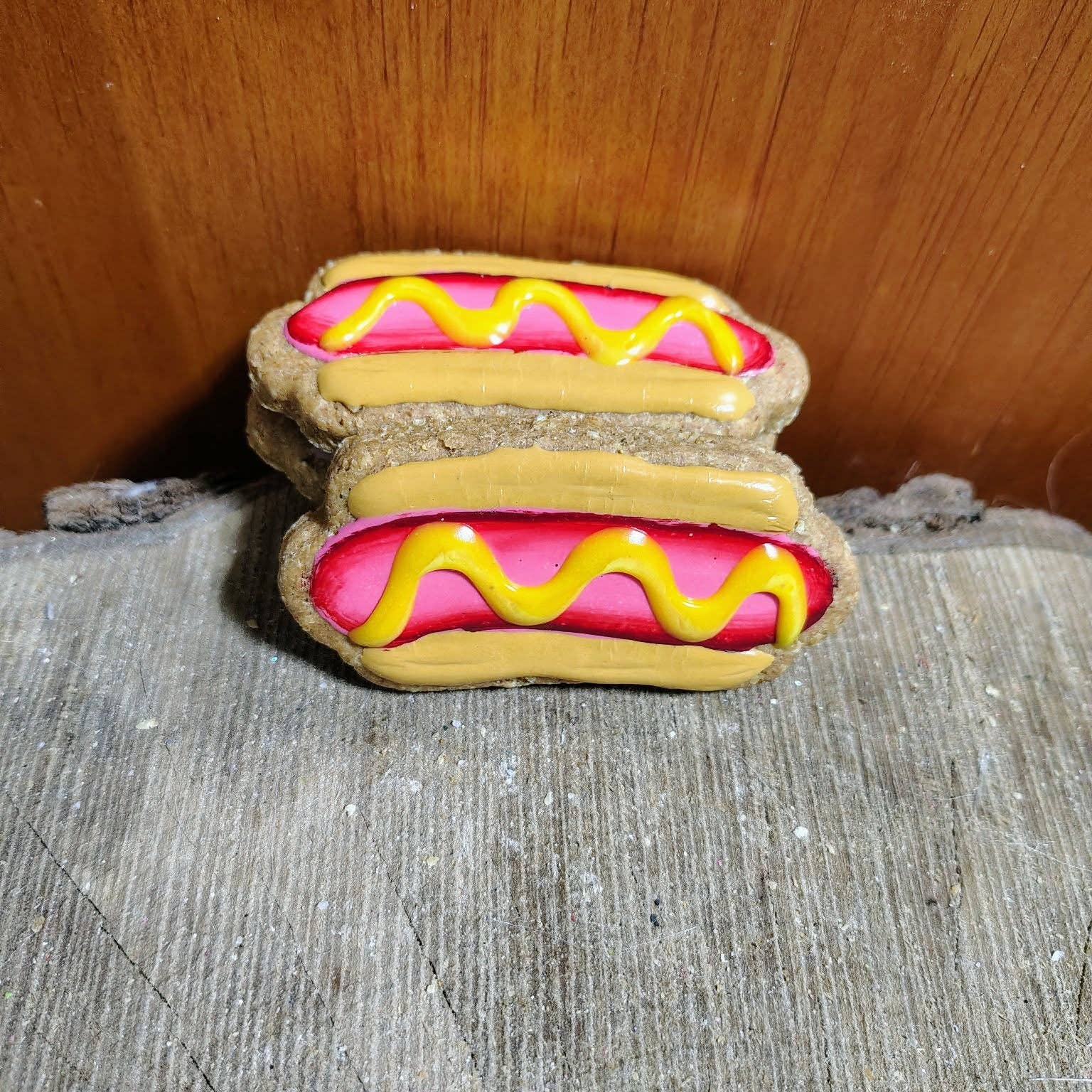 Miouf - Wholesale Pet Treats - Dog - Hot Dog for your dogs - Hot dog shaped treats for dogs