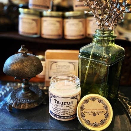 Vintage Luxe Design Co. - Vendita all'ingrosso Candela in vasetto - Taurus Zodiac Horoscope - Candela in cera di soia con cristalli8