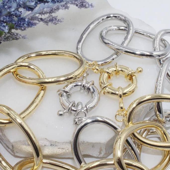 Collana a catena a maglie ovali per la vendita all'ingrosso da parte di Cherie by Cherie