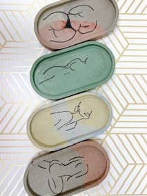 Plateau à bijoux, plateaux à bijoux en béton, plateau d'art décoratif pour la maison pour la vente par Worth Your Penny