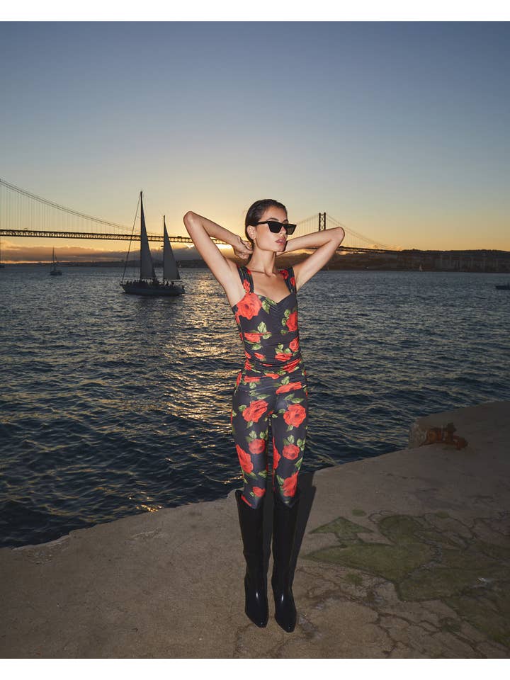 RATS & BANANAS - Wholesale Jumpsuit - Women's - Jersey Jumpsuit In Red Floral Print4