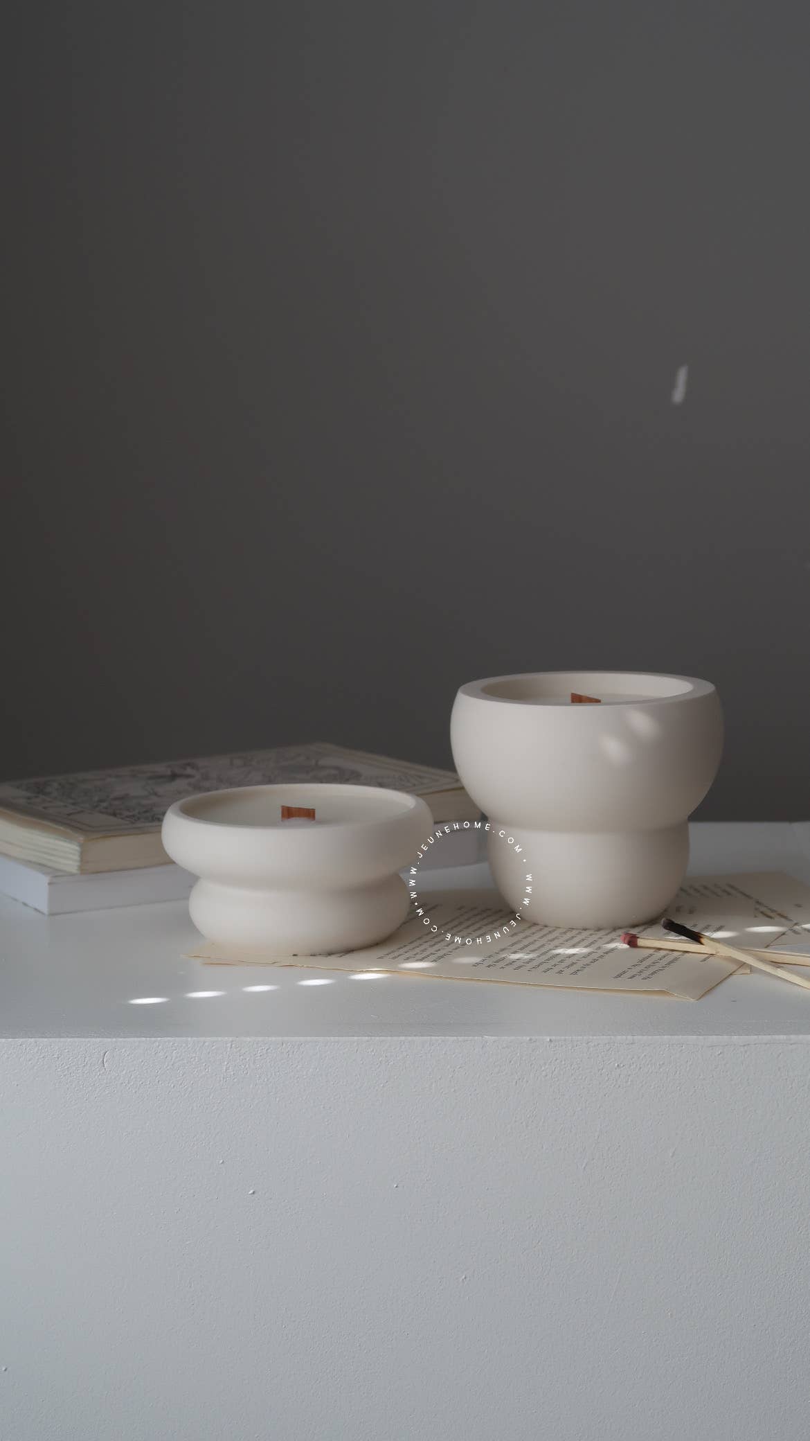 Jeune Home - Wholesale Jar/Filled Candle - Halo - custom scented coconut wax candle with wood wick 3