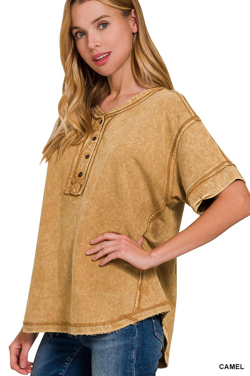 42POPS - Vente Haut en maille – femme - Haut à fermeture boutonnée avec bord brut lavé et détails15