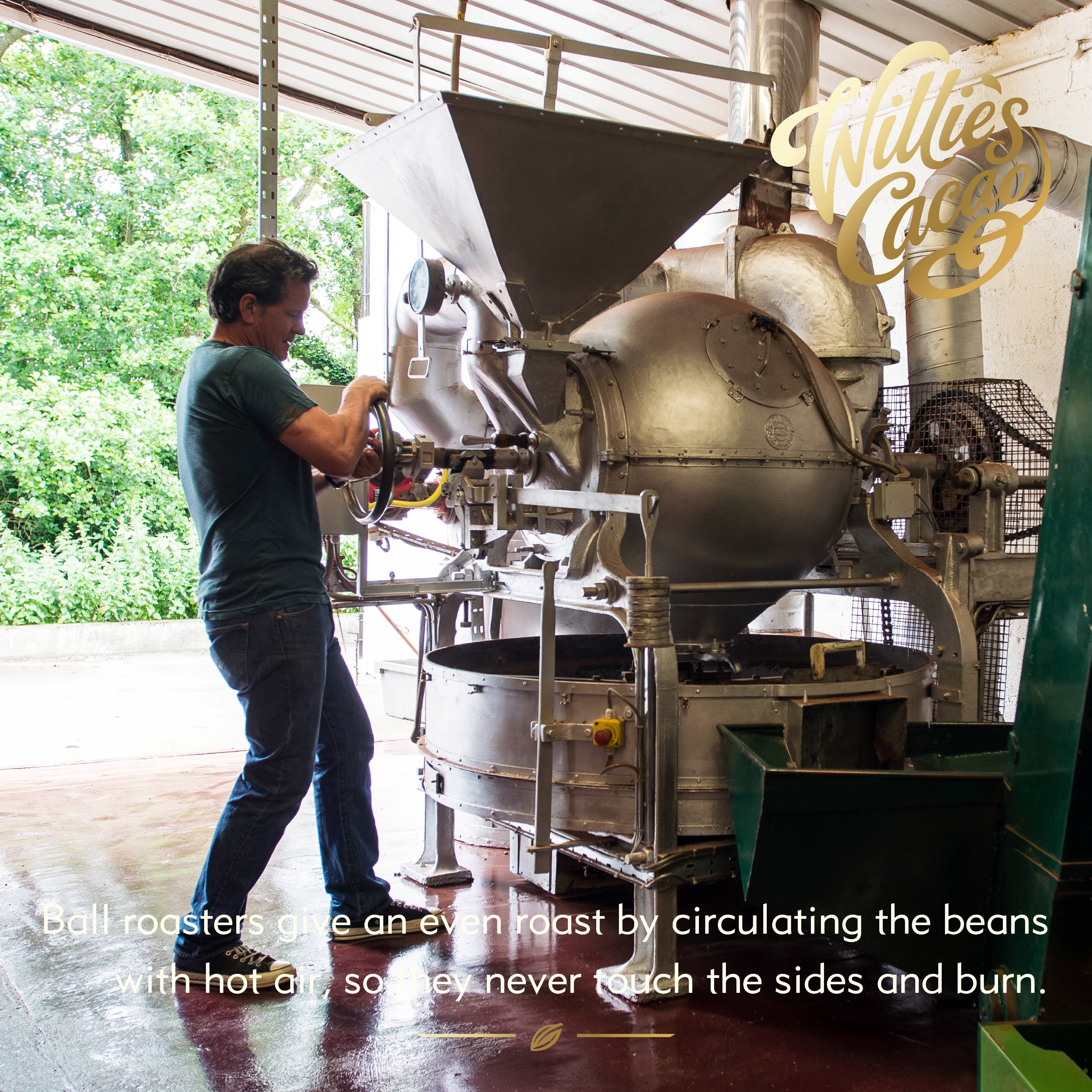 Willie's Cacao - Wholesale Chocolate Bar - Sea Flakes. Milk chocolate with Cornish Sea Salt. 26g bar7